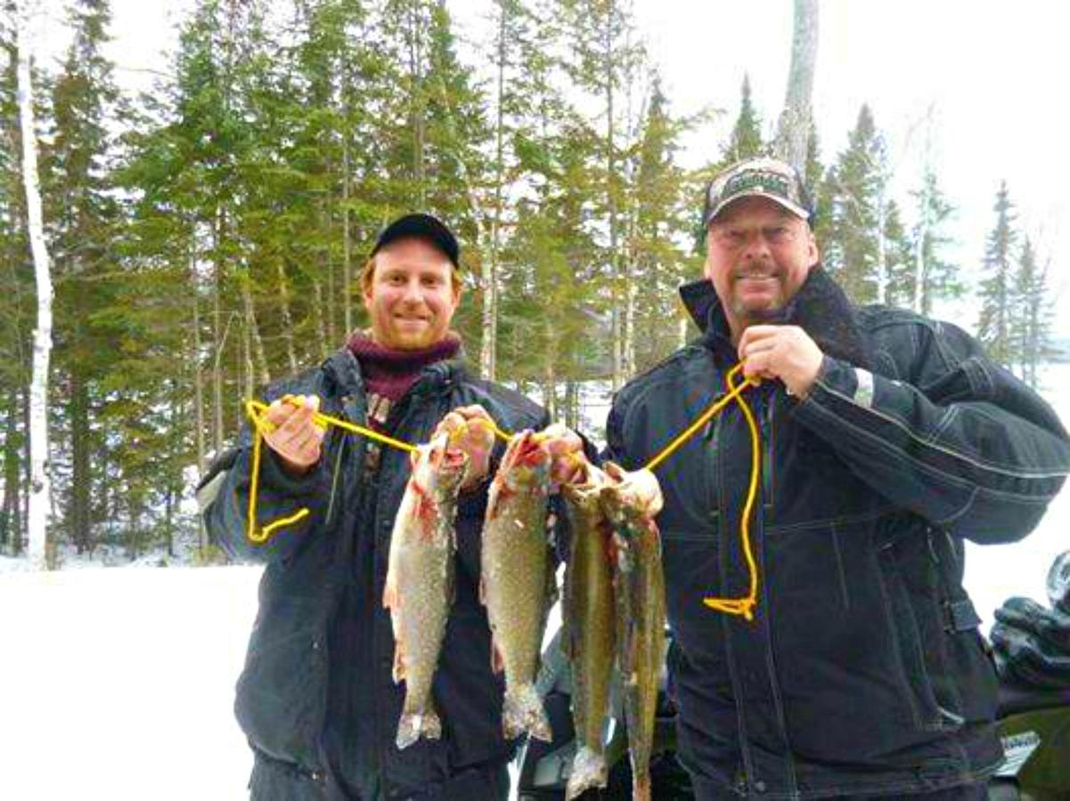 Dunlop Lake Lodge Elliot Lake Exterior foto