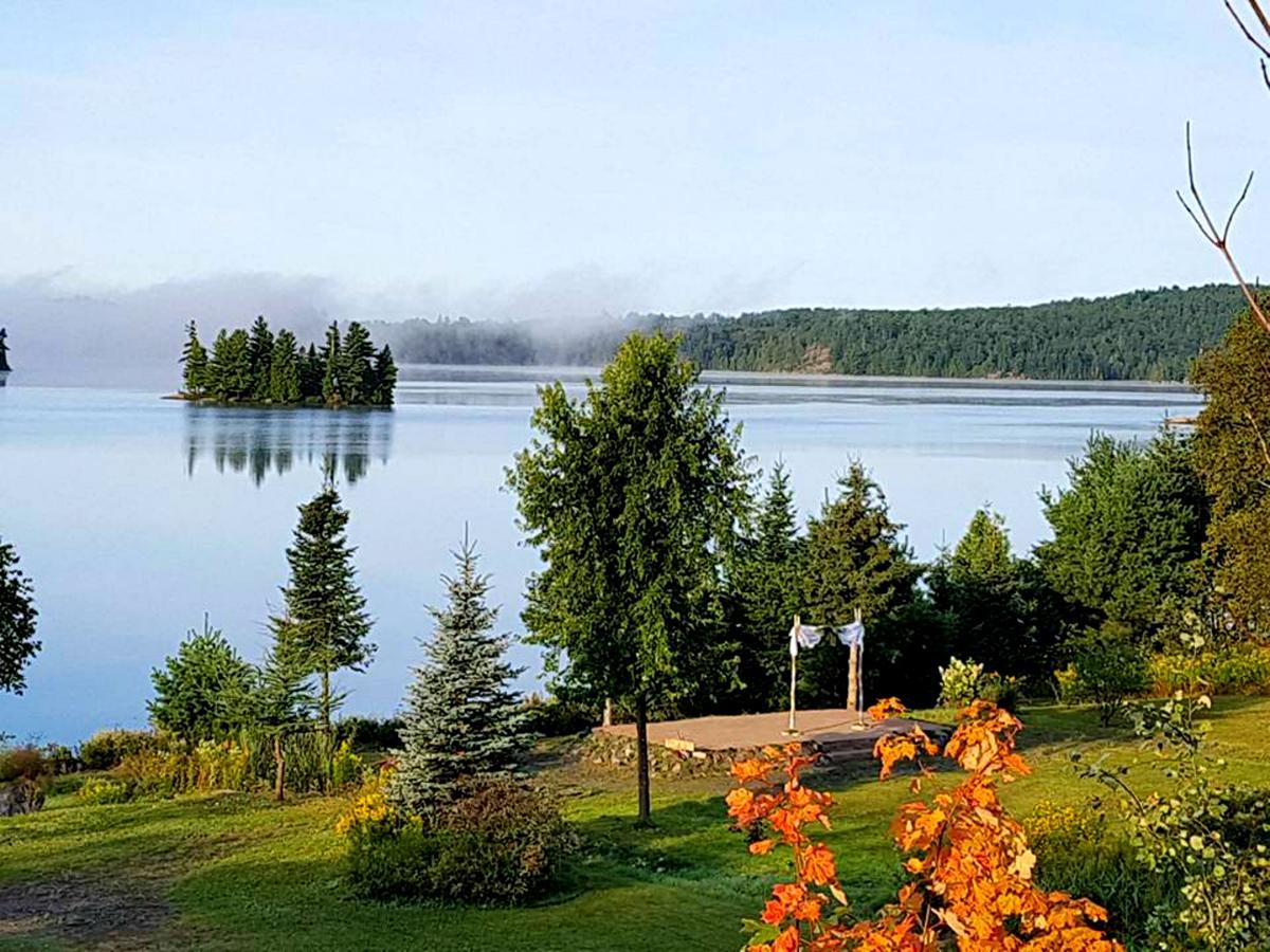 Dunlop Lake Lodge Elliot Lake Exterior foto